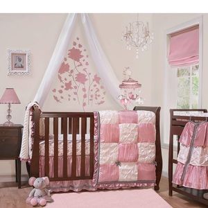 Peanut shell Bella nursery set with mobile.